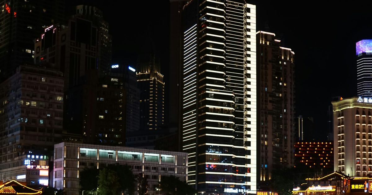 重庆灯光秀与山城夜景节庆全攻略